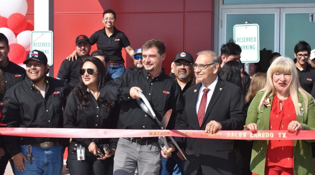 Announcing the Opening of New Distribution Center in Laredo, TX
