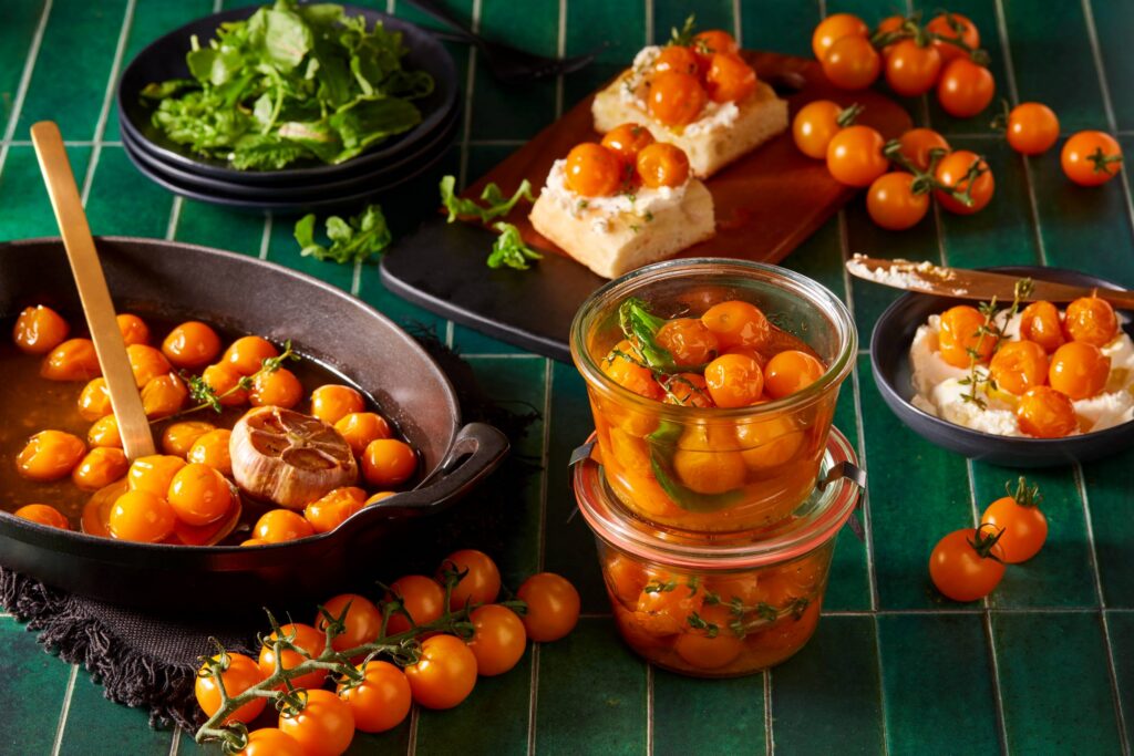 Glows™ Cherry Tomato Confit with Roasted Garlic